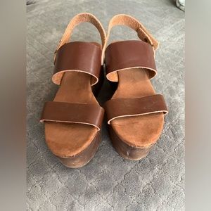 Urban Outfitters cooperative platforms.